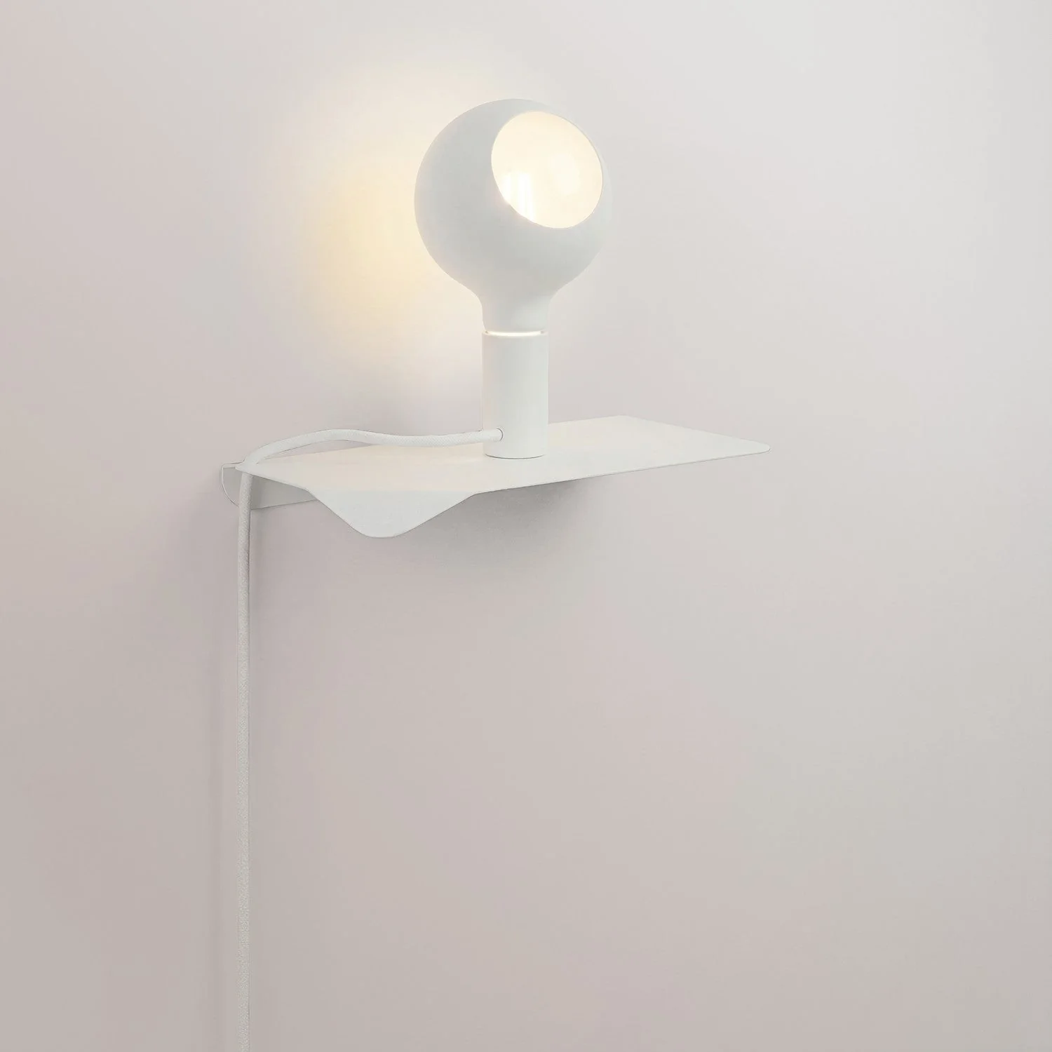 Combo Camo – Lampe mit Regal – Weiß