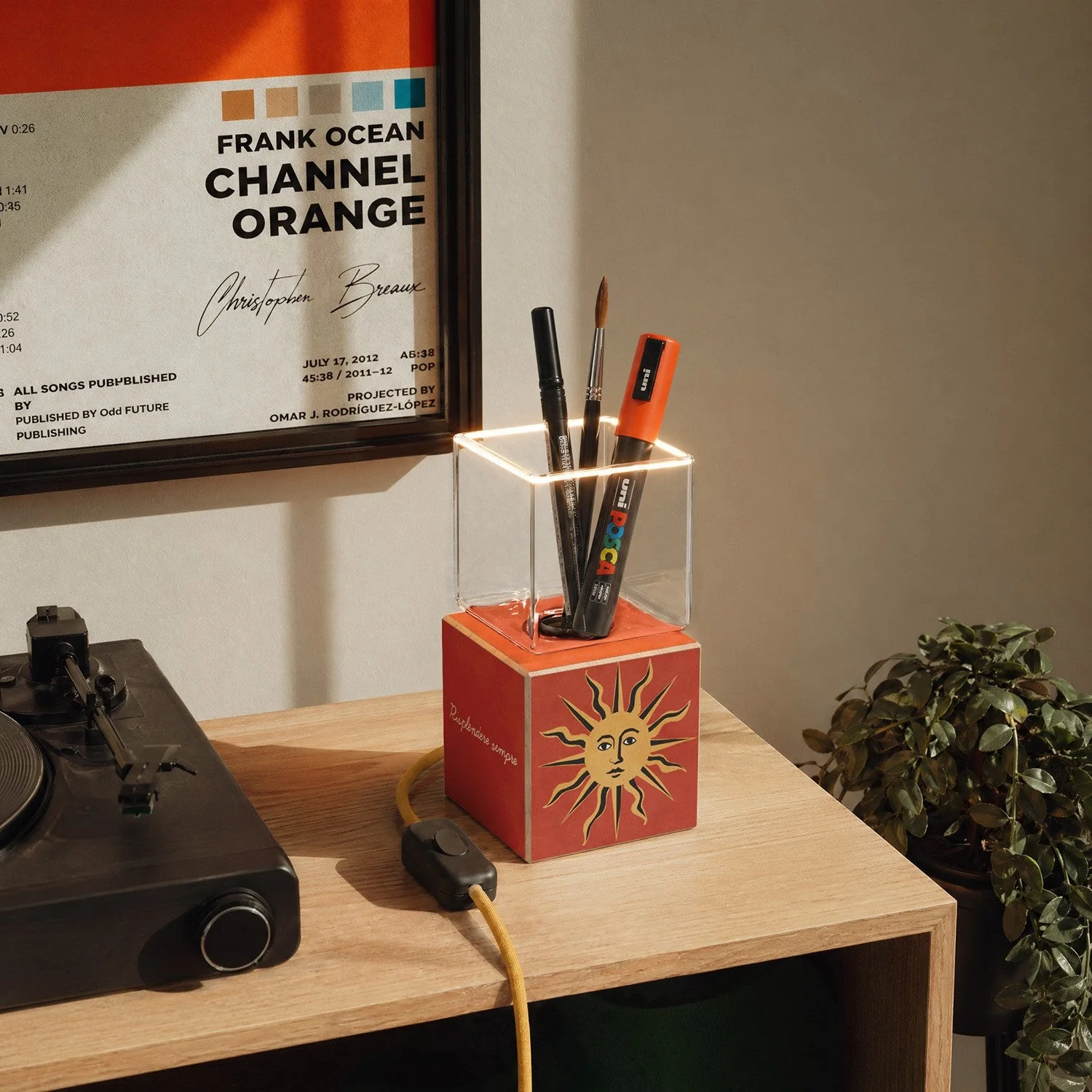 Cubetto-Tischlampe mit US-Stecker, „Die Sonne“ Ghost-Glühbirne – Santomanifesto - Image 3