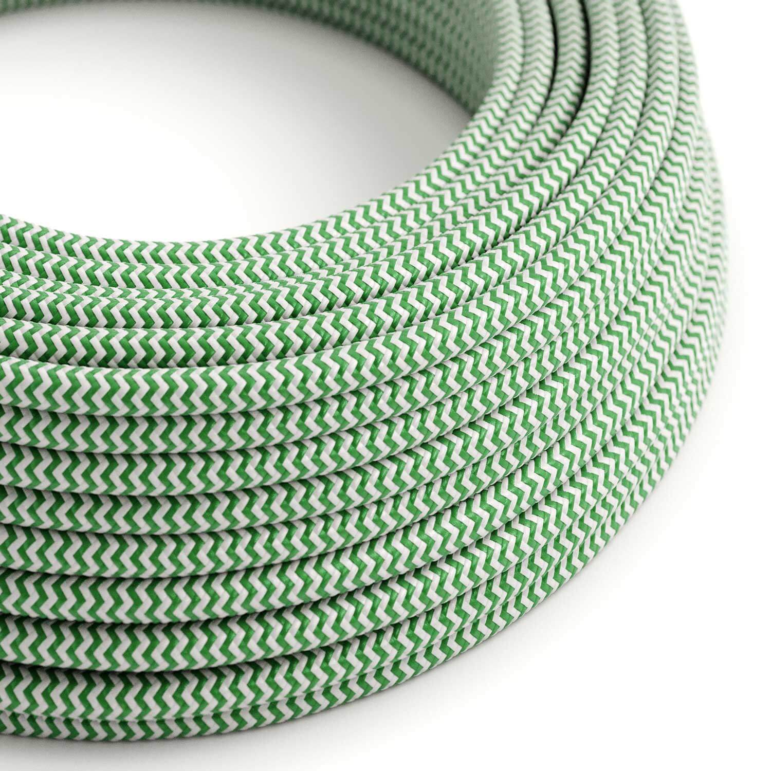 Stoffkabel in Wiesengrün und Optikweiß ZigZag – Das Original von Creative Cables, für deine Lampen – RZ06