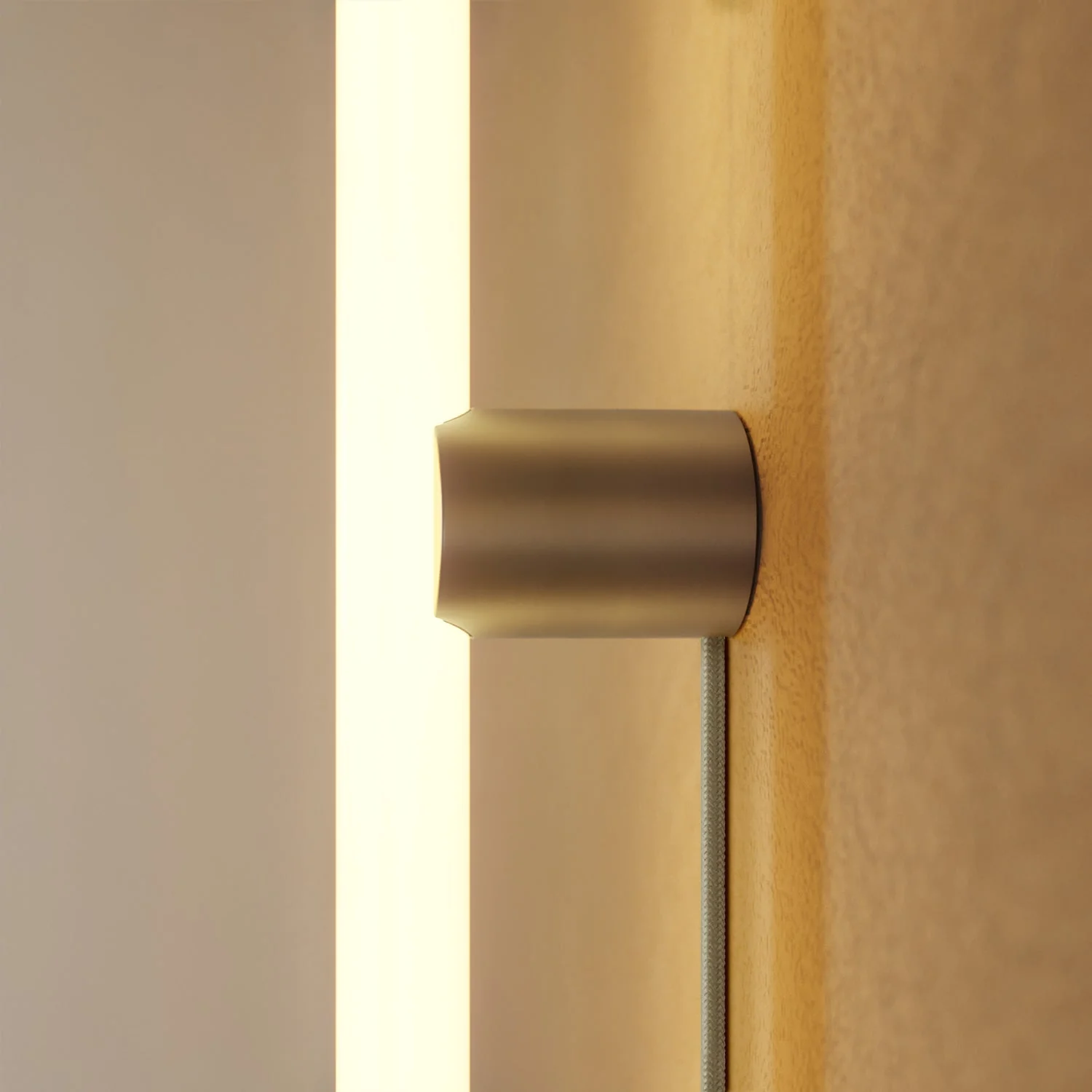 Lampe mit UK-Stecker, Metalloberfläche und linearer S14d LED-Lampe – Satiniert-Titan - Image 3