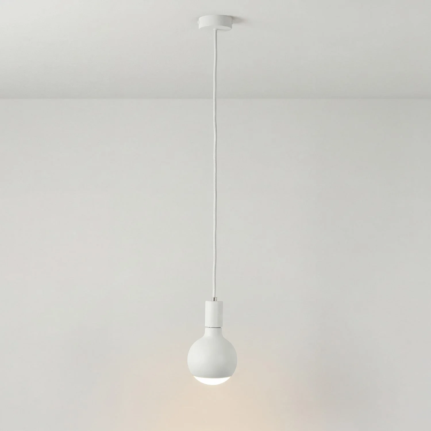 Pendelleuchte Filotto Metallico mit Glühbirne Lucia - Weiß
