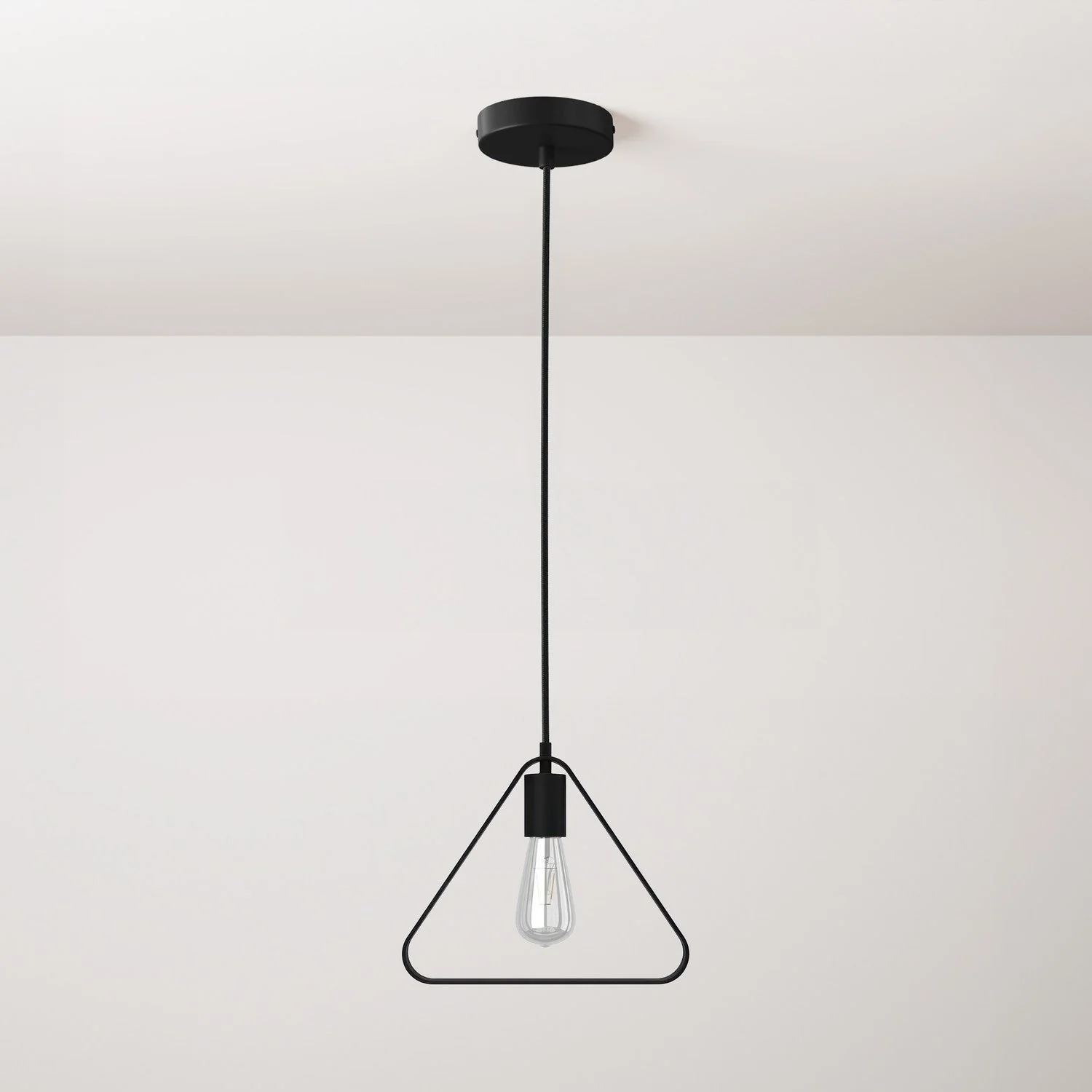 Pendelleuchte mit Textilkabel, Duedì Apex Lampenschirm und Metalldetails – Schwarz