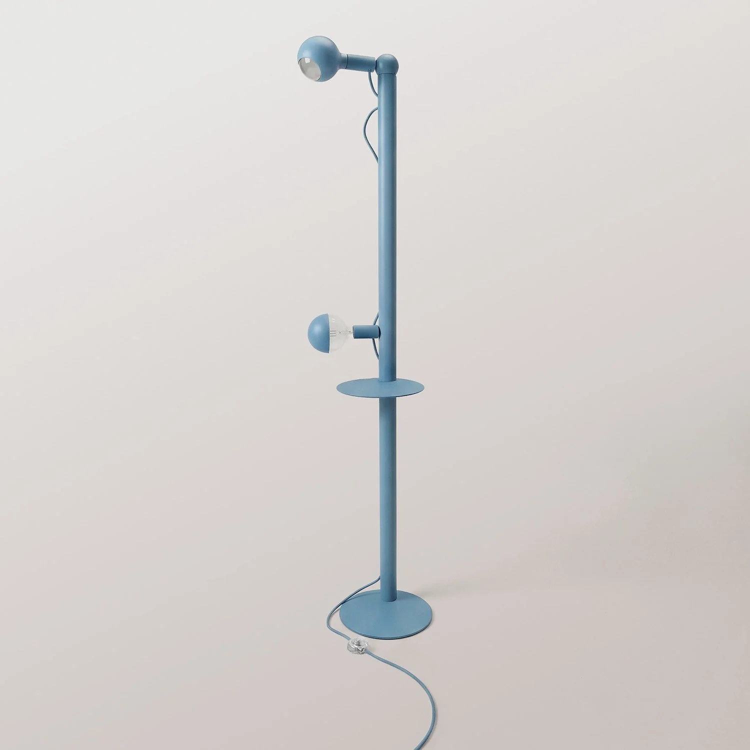 Rocco XXL - Stehleuchte mit UK-Stecker und Glühbirne Maria und Camo - Blau - Image 5