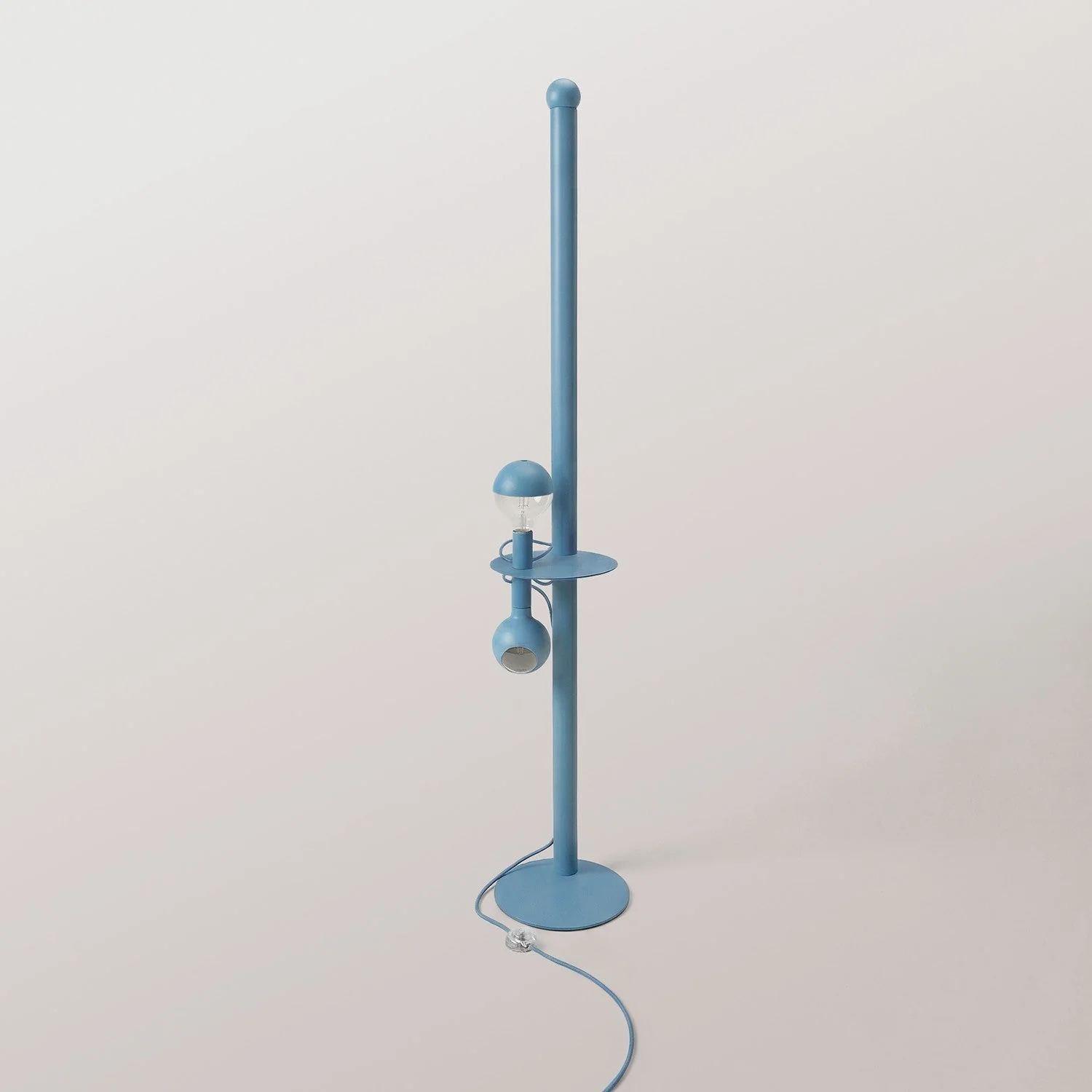 Rocco XXL - Stehleuchte mit UK-Stecker und Glühbirne Maria und Camo - Blau - Image 6
