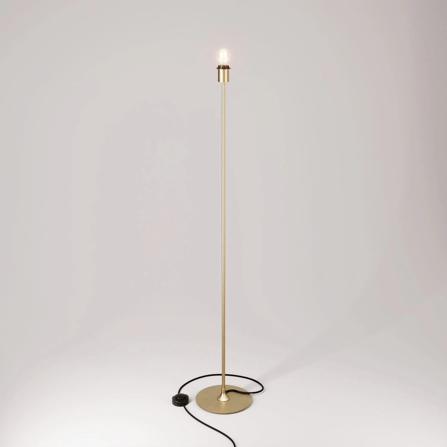 MAG-Y Stehlampe mit runder Metallbasis, vorbereitet für Lampenschirm – Satin-Bronze