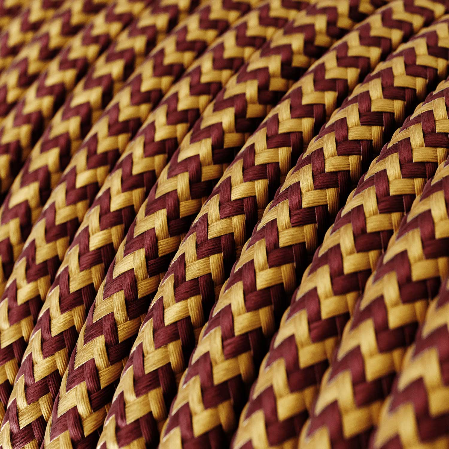 Stoffummanteltes Kabel – Gold & Burgunder Rayon Chevron RZ23 – UL-zertifiziert - Image 2