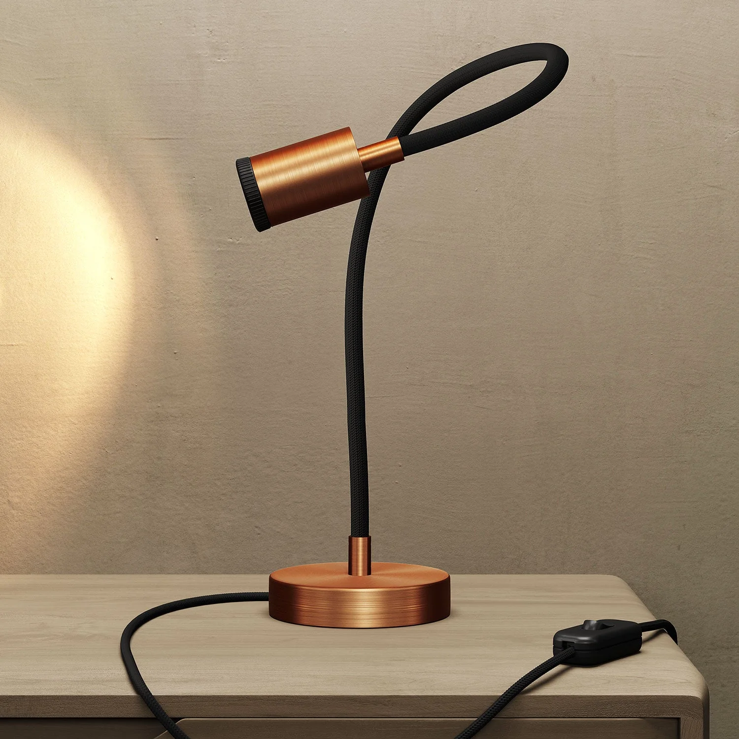 Table Flex GU1d0 schwenkbare Tischlampe mit Mini LED-Spots und UK-Stecker – Satiniertes Kupfer - Image 2