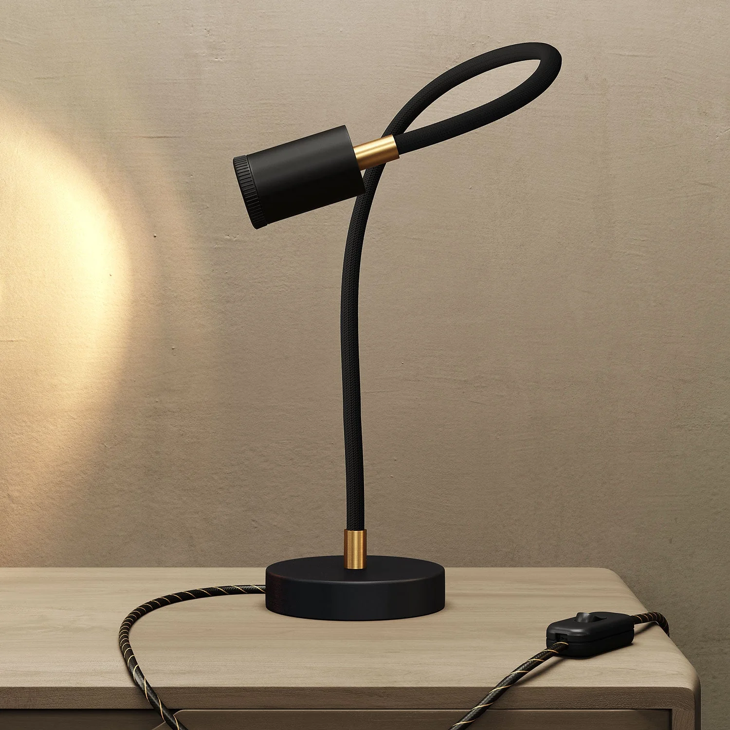 Tischleuchte Flex GU1d0 – flexible Schreibtischlampe mit Mini-LED-Spot und UK-Stecker – Schwarz - Image 2