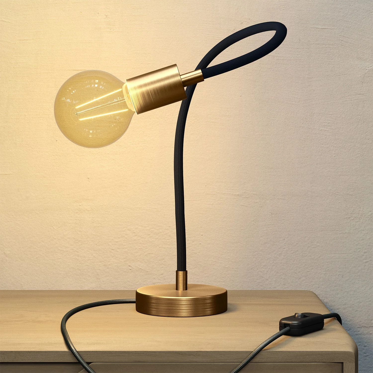 Table Flex schwenkbare Tischleuchte mit diffusem Licht – Satinbronze - Image 2