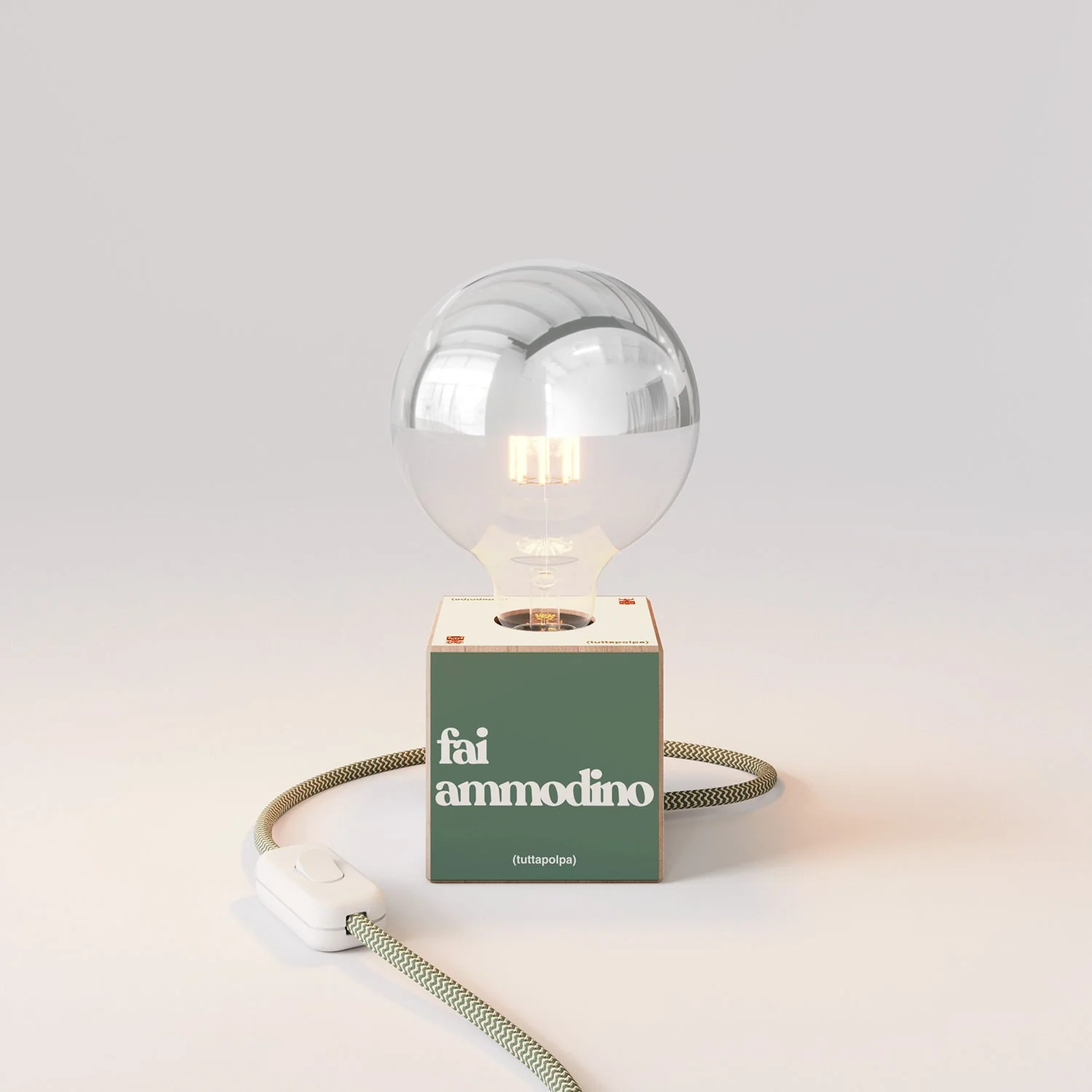 Tischlampe Cubetto „Fai ammodino“ mit halbverspiegelter Glühbirne in Globusform – Tuttapolpa - Image 4