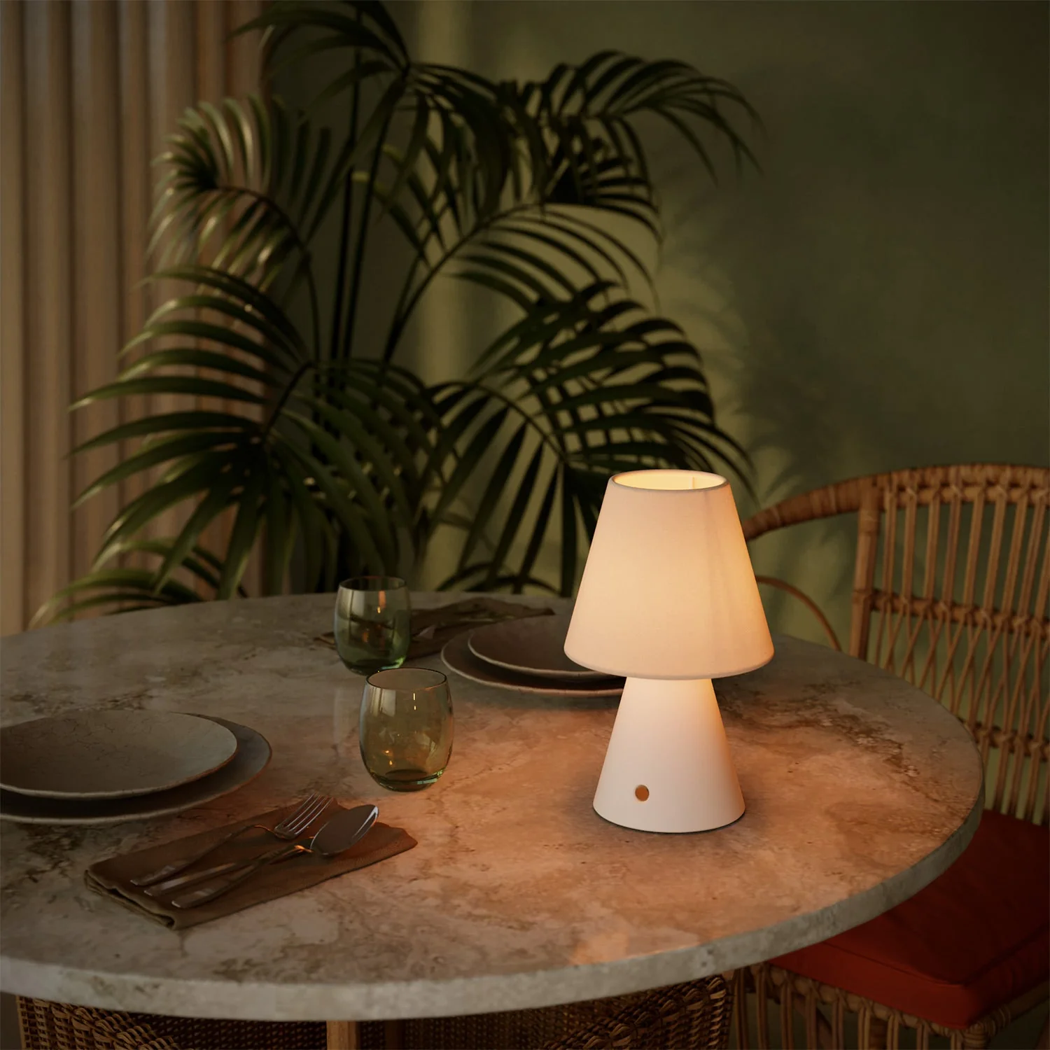 Wiederaufladbare, tragbare Cabless11-Lampe mit Tropfenglühlampe und Schirm – Weiß - Image 2