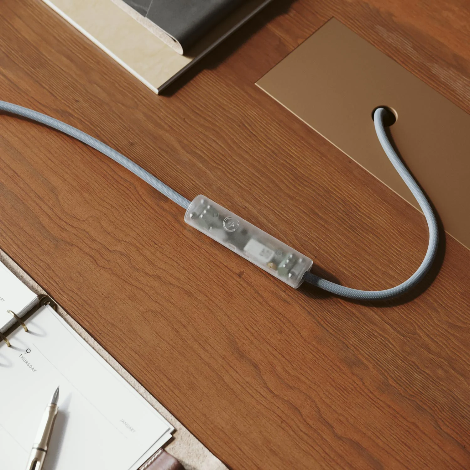 Universaldimmer mit Druckknopf für Glühlampen und dimmbare LED-Lampen – Transparent - Image 3