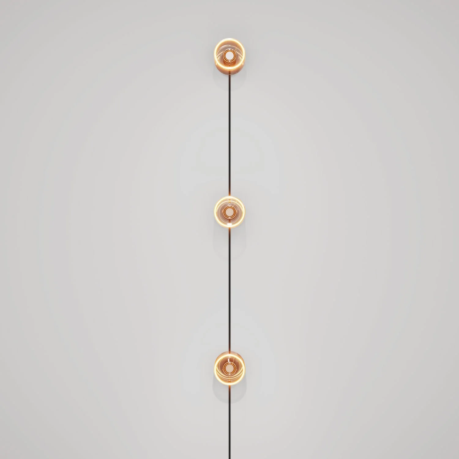 Wandleuchte Spostaluce mit Stecker, 3 Ghost Lampen und schwarzem Kabel