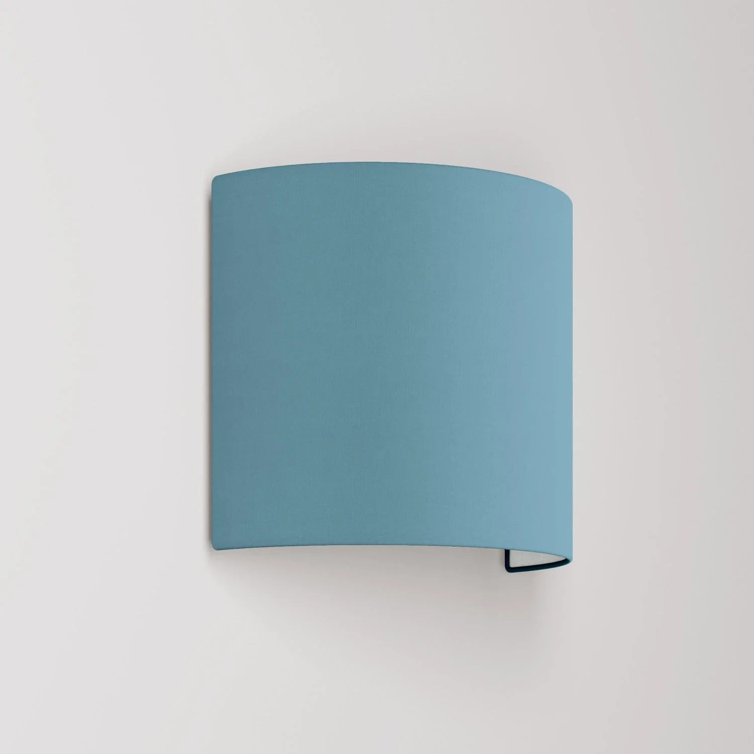 Wandleuchte Ventola mit Schirm aus Stoff Teletta steingraublau – Made in Italy